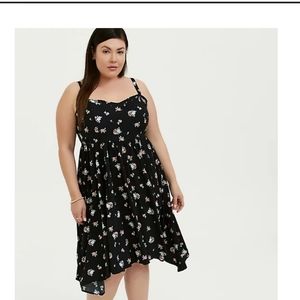 TORRID BLACK FLORAL CHALLIS SHARKBITE DRESS 3X
